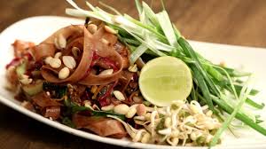 Erst mal ordenlich rasiert den herrn ramsay. Pad Thai Noodles Popular Thai Food Recipe The Bombay Chef Varun Inamdar Youtube