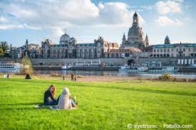Dresden liegt im kreis dresden, stadt und ist in 93 stadtteile untergliedert. Mietwohnungen Dresden Wohnung Mieten Dresden Sz Immo De