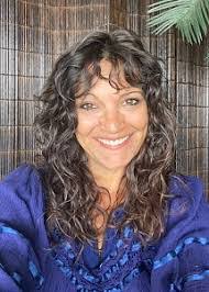 Amie Dillon's Instagram, Twitter & Facebook