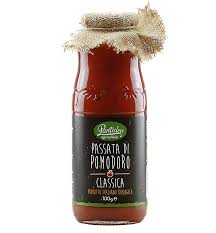 Chi non ricorda i barattoli pazientemente riempiti? Passata Di Pomodoro Classica Pantaleo Agricoltura