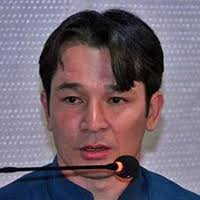 umr bhar ek hi kirdar se Dar lagta hai