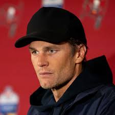 Sam Bankman-Fried, Tom Brady, and Steph Curry Named in Lawsuit Over FTX  Collapse