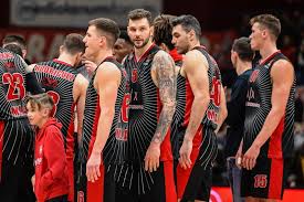 Daye 14, vidmar 4, tonut 8, chappell 15, de nicolao 3. Olimpia Milano Un Elemento Del Gruppo Squadra Positivo Al Covid 19 News Sportmediaset