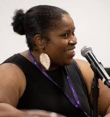 Cassandra Henderson's Instagram, Twitter & Facebook