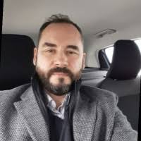 100+ perfiles de «Lirot»