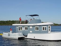 8 awesome houseboat als across the