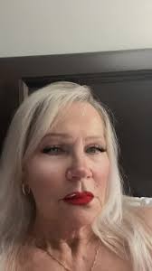 What Does Ellen Irwin Do for A Living