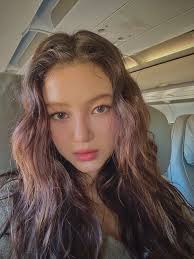 Two Women Can Get Married!" NewJeans' Danielle Is Going Viral For Her  Interaction With A Female Fan