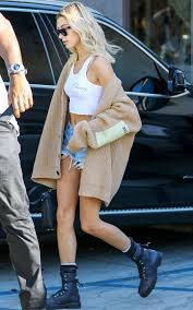 Mega / wenn) later in the day, the biebers dressed to the nines, trading their casual outfits for business chic on their way to meet french president emmanuel macron and his wife brigitte. A Few Of The Many Hailey Bieber Outfits Worth Obsessing Over Zeitgeist