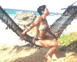 Cristiane brasil is a brazilian lawyer and politician. A Farra E O Belo Corpo Da Ministra Cristiane Brasil