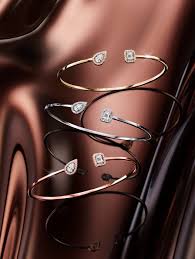 Messika jewelry collection of bracelets, necklaces, earrings and rings by designer valerie messika. Jewelry And Diamond Jewels Messika Official Website