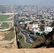 El acuerdo actualizado impulsará el comercio para que sea beneficioso para todas las partes y posibilite mayor libertad en. Violencia A Ambos Lados De La Frontera Entre Mexico Y Estados Unidos El Muro Resuelve Algo Instituto Igarape