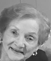 Heather Folden's Instagram, Twitter & Facebook