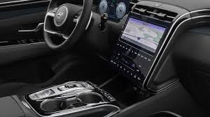 Obwohl der tucson in der länge nur um zwei zentimeter auf 4,50 meter. Hyundai Tucson 2021 Neue Generation Des Kompakt Suvs Ist Extrem Kantig