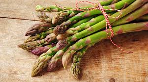 Cucinare gli asparagi surgelati è semplicissimo. 10 Ricette E Qualche Consiglio Per Cucinare Gli Asparagi La Cucina Italiana