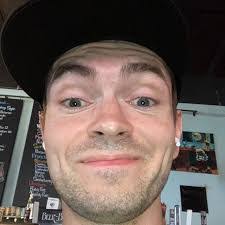 Jonathan Hammond's Instagram, Twitter & Facebook