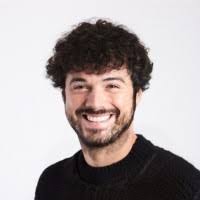 90+ perfiles de «Damien»