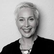 Christina Mace's Instagram, Twitter & Facebook