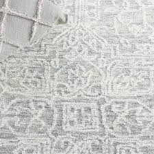 SAFAVIEH Ebony Ainslee Traditional Area Rug, Ivory/Grey, 4' x 6'