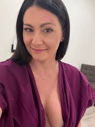 Hi Everyone. I've suspected my implants were leaking for the past two years  but bc my symptoms were mild, I thought I'd delay a few more years. Well,  that all came to