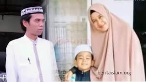 Wajah istri ustadz abdul somad. Pernyataan Resmi Ustadz Abdul Somad Soal Perceraian Dengan Istrinya Mellya Juniarti Beritaislam Org