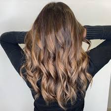 Tampil keren dengan rambut cokelat? 10 Warna Rambut Yang Akan Tren Di Tahun 2021 Bukareview