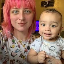 Had a bit of an influx of new followers lately, which is great. Here is  probably my most iconic drawing...Braxon and Bodhi aka 'snuggly kittens'  from 2021...