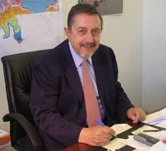 In primo piano le postazioni delle centraline abilitate con 5 conducibilità permette di individuare la salinità del lago. Raffaello Nardi Riconfermato Segretario Generale Dell Autorita Di Bacino Del Serchio