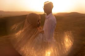 17 foto romantis yang membuktikan bahwa foto prewedding yang dilakukan kala senja itu luar biasa. Prewedding Senja 17 Foto Romantis Yang Membuktikan Bahwa Foto Prewedding Yang Dilakukan Kala Senja Itu Luar Biasa Surabaya Prewedding N Wedding Photography Fotografer Surabaya Sebelum Saya Share Foto Prewedding 2014