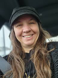 Robin checking in. I'm feeling energized and optimistic with a touch of  nervousness. We're headed to Madison to first meet with Dr. Bradley (who  was instrumental in getting my biopsy moved up)