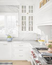 Benjamin Moore Oc 117 Simply White Kitchen With White Carrara Marble Slab Backsplash Whit White Kitchen Design Marble Countertops Kitchen Classic White Kitchen