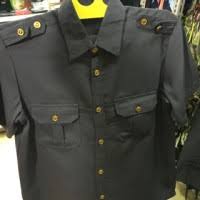 Sekalipun diklasifikasikan ke dalam jenis jas, namun baju safari yang dibuat khusus untuk para pria ini kebanyakan menggunakan model kerah yang berbeda dengan jas. Jual Baju Safari Di Jakarta Pusat Harga Terbaru 2021