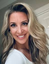 Alison Irwin's Instagram, Twitter & Facebook