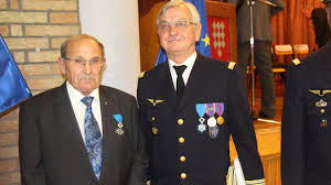 Il a pour but de récompenser les « mérites distingués » militaires ou civils, rendus à la nation française. Andre Moche A Ete Fait Chevalier Dans L Ordre National Du Merite