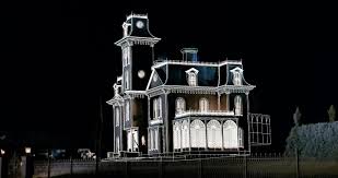 Последние твиты от family mansion (@family_mansion). Stinson Lenz Addams Family House Exterior 1991