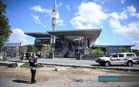 Solat jumaat masjıd al hasanah, b b bangı, 2016.01.01. Bernama Bilal Masjid Meninggal Dunia Selepas Hampir Sebulan Melecur Dibakar