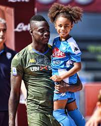 His biological parents, thomas barwuah and rose barwuah, were immigrants from ghana, which is why mario embraces ghanaian ethnicity. 433 Mario Balotelli Official Brought His Daughter Pia Facebook