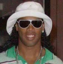 Todo dia uma foto aleatória do Ronaldinho mitando - Publicações ...