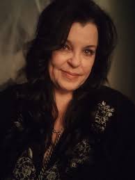 Leesa Robinson (@leesarobinson) • Instagram photos and videos