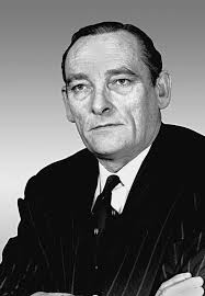 Neurosurgery and War Neurology at Queen Square (Chapter 9)