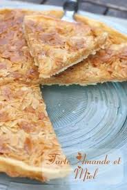 1 Pate Brisee Tout Prete Ou Faite Maison 1 Grosse Cuillere A Soupe De Creme Fraiche Entiere 1 Grosse Cuillere A S Tarte Aux Amandes Recette Recettes De Cuisine