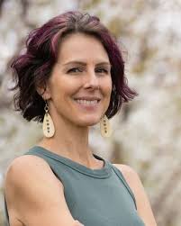 Carrie Mcmahon's Instagram, Twitter & Facebook