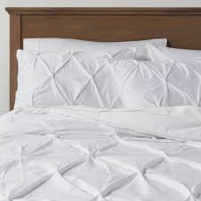 Kohl's makes it easy by offering a wide variety of comforter sets to choose from with in an expansive range of colors and patterns from the world's top brands, including dream factory, eddie bauer, and intelligent design. White Pinched Pleat Comforter Set Full Queen 3pc Threshold Target