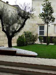 un petit espace agreable jardin de ville paysagiste espace vert