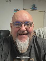 Hi I'm Claire 49 kings Lynn Norfolk area only looking for friends. And  possibly more. If find the right person no players. Only genuine. Please.  Inbox. Aged 40 to. 46 X