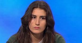 BBC University Challenge fans swoon as they beg player for 'hand in  marriage'