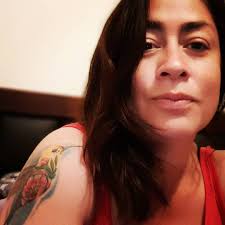 Estimadas: amig@s. El día viernes 17 de enero, en horario de colación  venderemos completos. Para ayudar a Fakundo 🙌🏼✨ Pueden agendar sus  pedidos. Jimena Rojas Reyes Daniel Alcayaga Daniel Jiménez Rodríguez Sandra