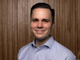 Sam Kemp's Instagram, Twitter & Facebook