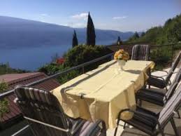 Wohnung mieten gardasee eine wohnung zu mieten am gardasee, wird für alle, die einen entspannenden und dennoch kurzweiligen ferienaufenthalt genießen möchten, zur idealen unterkunft. Italien Ferienhaus Italien Privat Ferienwohnung Und Ferienhaus In Italien Toskana Gardasee