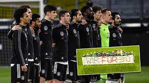 Die niederlande ist der favorit in der gruppe c. Wir Fur 30 Plakat Statt Trikot Aktion Dfb Team Mit Weiterem Katar Protest Bei Spiel Gegen Nordmazedonien Sportbuzzer De
